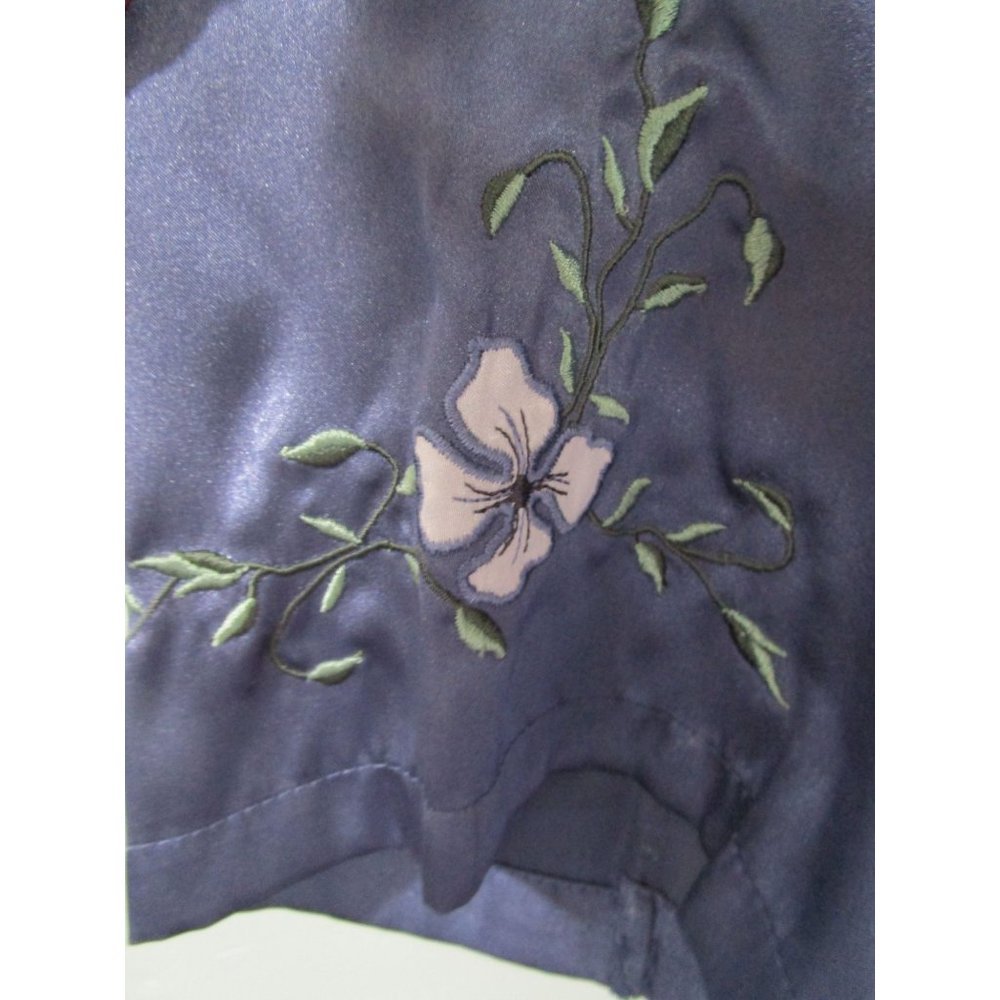 Halston Slate Blue Embroidered Applique Floral Satin Robe Ladies PL EUC - Picture 6 of 16